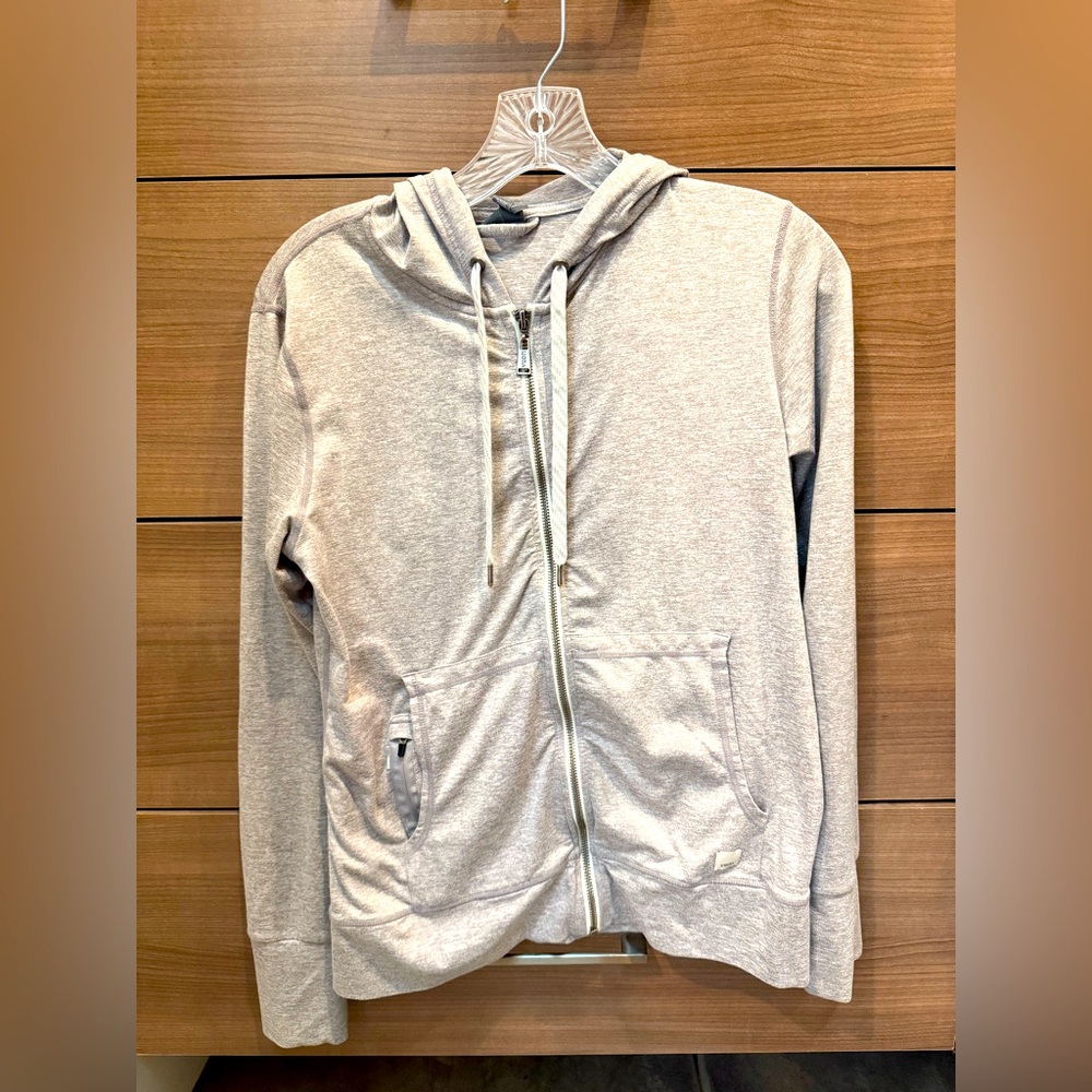 Vuori Halo Performance Hoodie in Clay Heather Size Small